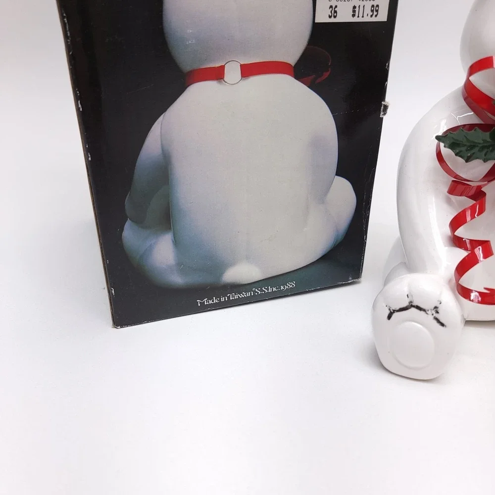 Vintage Christmas Decor Bear Ceramic Metal‎ Holly Bells Ribbon Bow Taiwan 8